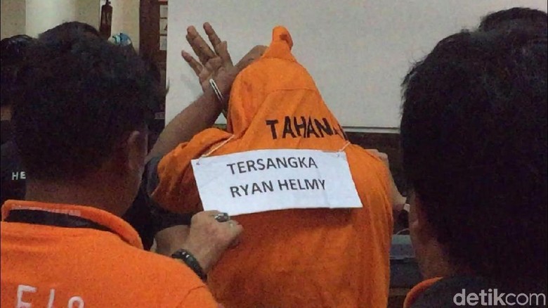 Polisi Periksa S Penjual Senpi Milik dr Helmi untuk Habisi Letty Polisi Periksa S Penjual Senpi Milik dr Helmi untuk Habisi Letty