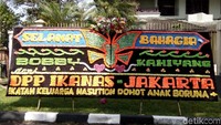 Foto: Karangan bunga untuk Kahiyang-Bobby (Istimewa)