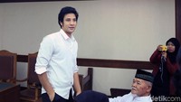 Ammar Zoni saat ditemui di Pengadilan Negeri Jakarta Pusat pada Kamis (23/11). Pool/Palevi S/detikFoto.