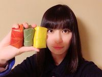Tiap Musim Gugur, Toko Ini Sajikan Sushi dengan Bungkus Daun Persimmon yang Cantik!