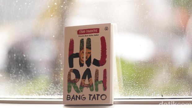 Lewat Novel 'Hijrah Bang Tato', Fahd Pahdepie Sebarkan Paham Deradikalisasi