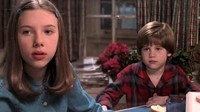 ScarJo pun menjadi cameo dalam film Home Alone 3 sebagai kakak dari Alex, tokoh utama. (Dok. Imdb)