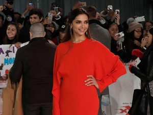Virus Corona Merebak di Prancis, Deepika Padukone Batal ke Paris Fashion Week
