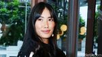Gaya Serba Hitam Alika Islamadina