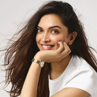Deepika Padukone merupakan salah satu artis India yang memiliki karier yang cukup cemerlang di industri Bollywood. Berkat wajah manis dan hidung mancungnya ini membuat penampilannya di film India banyak ditunggu oleh para penggemarnya. Foto: Istimewa