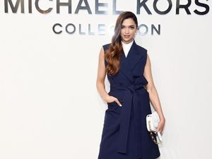 Deepika Padukone Menang Gelar Unstoppable Beauty of The Year