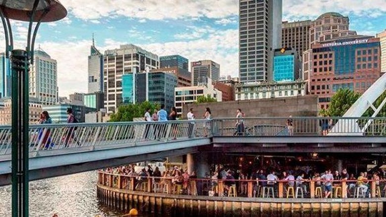 Kini WNI Bisa Ajukan Aplikasi Visa Daring Untuk Pergi ke Australia Kini WNI Bisa Ajukan Aplikasi Visa Daring Untuk Pergi ke Australia
