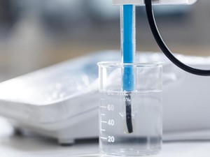 Manfaat Air Alkali bagi Tubuh dan Efek Sampingnya