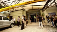 Biduk rumah tangga dr Letty dan dr Helmi memang sudah diambang perceraian. Selama 5 tahun berumah tangga, Letty kerap mendapatkan siksaan dari Helmi.