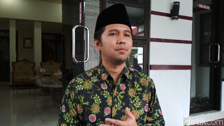 Emil Dardak Beberkan Alasan Mau Dampingi Khofifah Emil Dardak Beberkan Alasan Mau Dampingi Khofifah