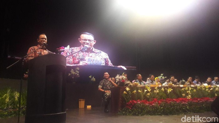 Setelah di Pullman, Anies-Sandi Kunker Temui RT RW di Balai Sarbini