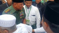 Panglima TNI Jenderal TNI Gatot Nurmantyo saat tiba di lokasi acara.