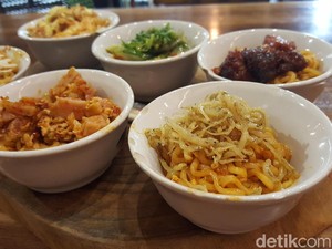 Sosmed Cafe: Ada Mie Tuyul dan Es Lekong yang Kekinian
