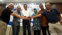 Tahun ini merupakan tahun keenam digelarnya turnamen Pondok Indah International Junior Golf 2017. Keistimewaan turnamen kali ini adalah dimainkan di dua lapangan golf, yaitu Pondok Indah Golf Course dan Senayan National Golf, Jakarta.
