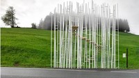 Nama desa ini adalah Desa Krumbach, di wilayah Voralberg, Austria Barat. Jumlah penduduk di desa ini sekitar 1.000 jiwa (CNN)