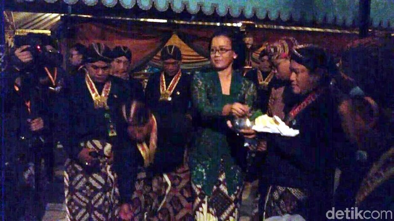 Tandai Sekaten di Yogya, Putri Sultan Sebar Udhik-udhik Tandai Sekaten di Yogya, Putri Sultan Sebar Udhik-udhik