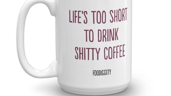 Lucu! Mug Ini Berisi Pesan Unik yang Mewakili Perasaan Pencinta Kopi