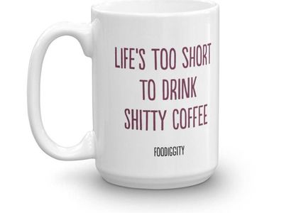 Lucu! Mug Ini Berisi Pesan Unik yang Mewakili Perasaan Pencinta Kopi