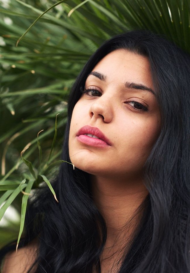 Finalis asal Uruguay, Marisol Acosta, tetap percaya diri memperlihatkan wajahnya tanpa makeup. Tampak kerutan menghiais kantung mata Marisol. Foto: Dok. Miss Universe