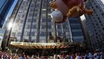 Foto: Balon-balon Karakter Kartun Raksasa di New York