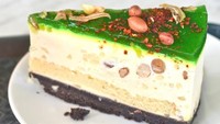Lepaq Lepaq Cafe juga membuat nasi lemak dalam bentuk lain. Cheesecake nasi lemak ini memiliki perpaduan rasa keju, pedas dan gurih yang kompleks. Bagaimana mau coba? Foto: Istimewa