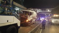 Kecelakaan tersebut terjadi sekitar pukul 23.00 WIB, Kamis (23/11). (Foto: Jabbar Ramdhani)