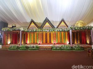 Intip Dekorasi Resepsi Kahiyang-Bobby di Medan