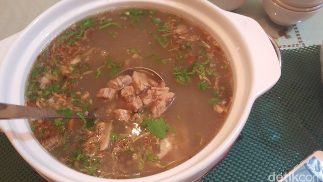 6 Sajian di Pernikahan Kahiyang-Bobby hingga Gordon Ramsay ke Pasar Korea