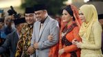 Melihat Lagi Momen Berkesan di Pesta Adat Kahiyang-Bobby