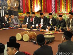 Horas! Gordang Sambilan Ditabuh di Pesta Adat Kahiyang-Bobby
