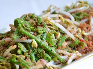 Hari Ini Anyang Pakis hingga Mie Rebus Medan Jadi Menu Resepsi Adat Kahiyang-Bobby