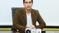 Setelah pengumuman pengunduran dirinya, Donnie langsung menggelar jumpa pers. Foto: Ismail