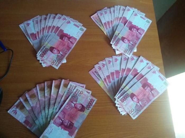 Polisi Cari Pengedar Uang Palsu di Pasar Pesing