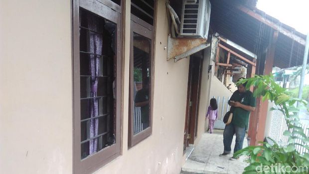 Kondisi rumah yang dibakar GH. 