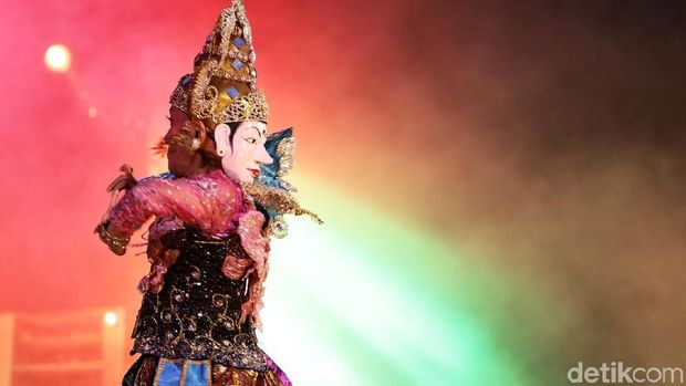 Didik Nini Thowok dan Tim Buka Kulon Progo Festival 2017