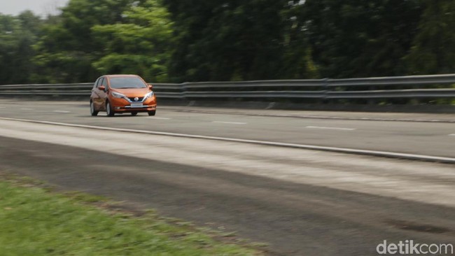 Mobil Listrik Nissan Note E-Power, Cocok Buat Jakarta?