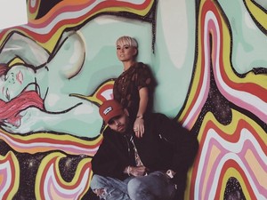 Isu Didekati Chris Brown, Asmara Agnez Mo dan Wijin Baik-baik Saja