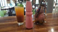 Sosmed Cafe: Ada Mie Tuyul dan Es Lekong yang Kekinian