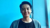 Usai bebas dari kasus narkoba yang menjeratnya pada tahun 2014 lalu Roger mulai bangkit lagi. Vey/detikHOT