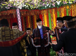 Ada Manortor Semalam Suntuk di Pesta Adat Kahiyang, Ini Mekanismenya