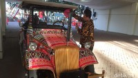 Listrik yang menjadi tenaga mobil ini sebesar 48 volt. Bila dicas dari kosong, baterai mobil ini butuh 24 jam mengecas hingga penuh