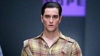 Lucho Moroz berprofesi sebagai model. Foto: Instagram/luchomoroz