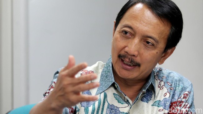Sederet Karya Besar BJ Habibie Majukan Industri Penerbangan RI