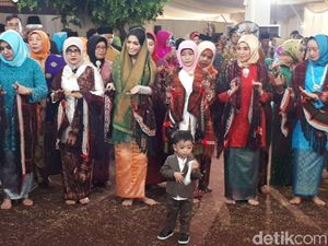 Selvi Menantu Jokowi Manortor, Jan Ethes Tak Mau Ketinggalan