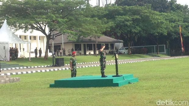 KSAD Jenderal TNI Mulyono memimpin upacara penutupan Ekspedisi NKRI 2017 Koridor Papua bagian Selatan