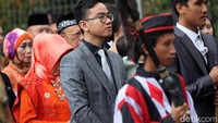 Anak sulung Jokowi, Gibran Rakabuming Raka juga hadir.