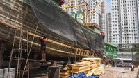 Perbaikan yang diberikan mulai dari penambalan dengan fiber dan resin, mengganti lampu, meremajakan mesin, hingga pengecatan ulang.