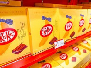 7 Makanan Simbolik Mangupa Kahiyang-Bobby dan Antrean Kit Kat Tokyo Banana