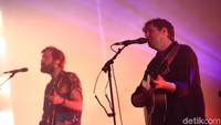 The Paper Kites menjadi penampil puncak di acara Noice Fest 2017 yang berlangsung selama dua hari, 23 hingga 24 November 2017 di Kuningan City.  Foto: The Paper Kites (Palevi/detikHOT)