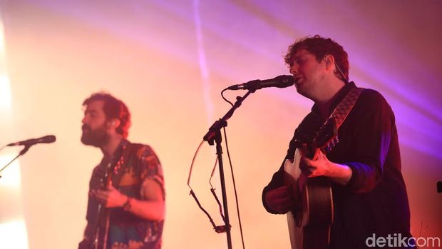 The Paper Kites Tutup Rangkaian Noice Fest 2017